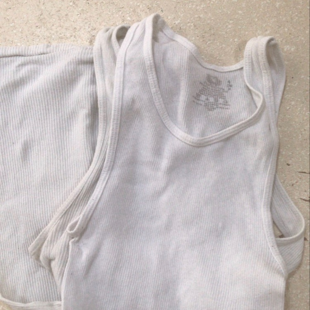 ❤️SOLD❤️ 2 Cotton Tank Tops Bundle OR FREE WITH ANOTHER PURCHASE - Picture 2 of 2